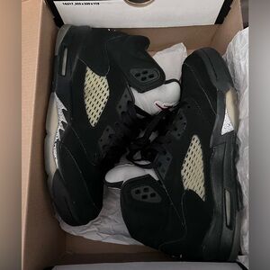 Jordan 5 Black Metallic GS (Read Description!!)